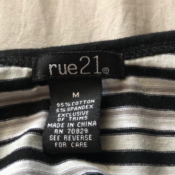 Cute grey striped tank top. Offers welcome🤍 - Picture 3 of 3